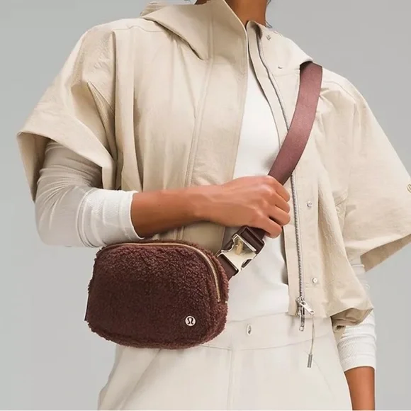 NWT - Lululemon Fleece Everywhere Belt Bag Large 2L in Brown Earth NWT - Lululemon Fleece Everywhere Belt Bag Large 2L in Brown Earth